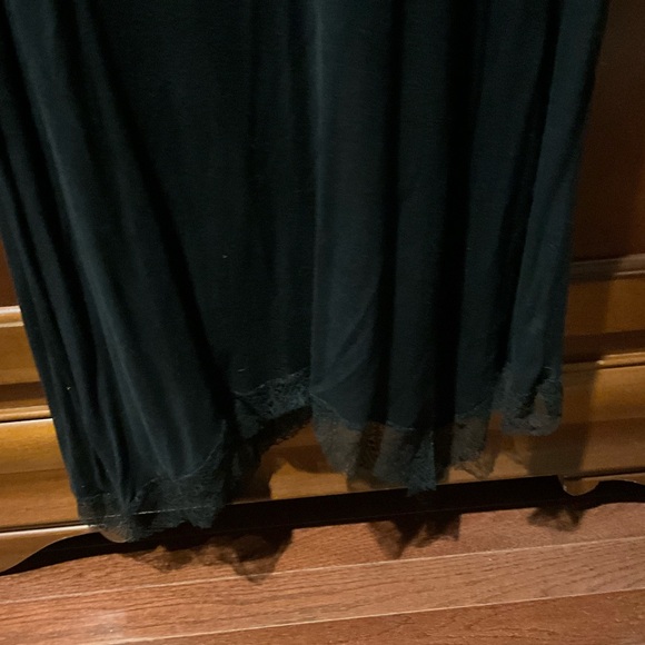 Signature Collection Black Sleeveless Lace Top Size 1X - Picture 5 of 9